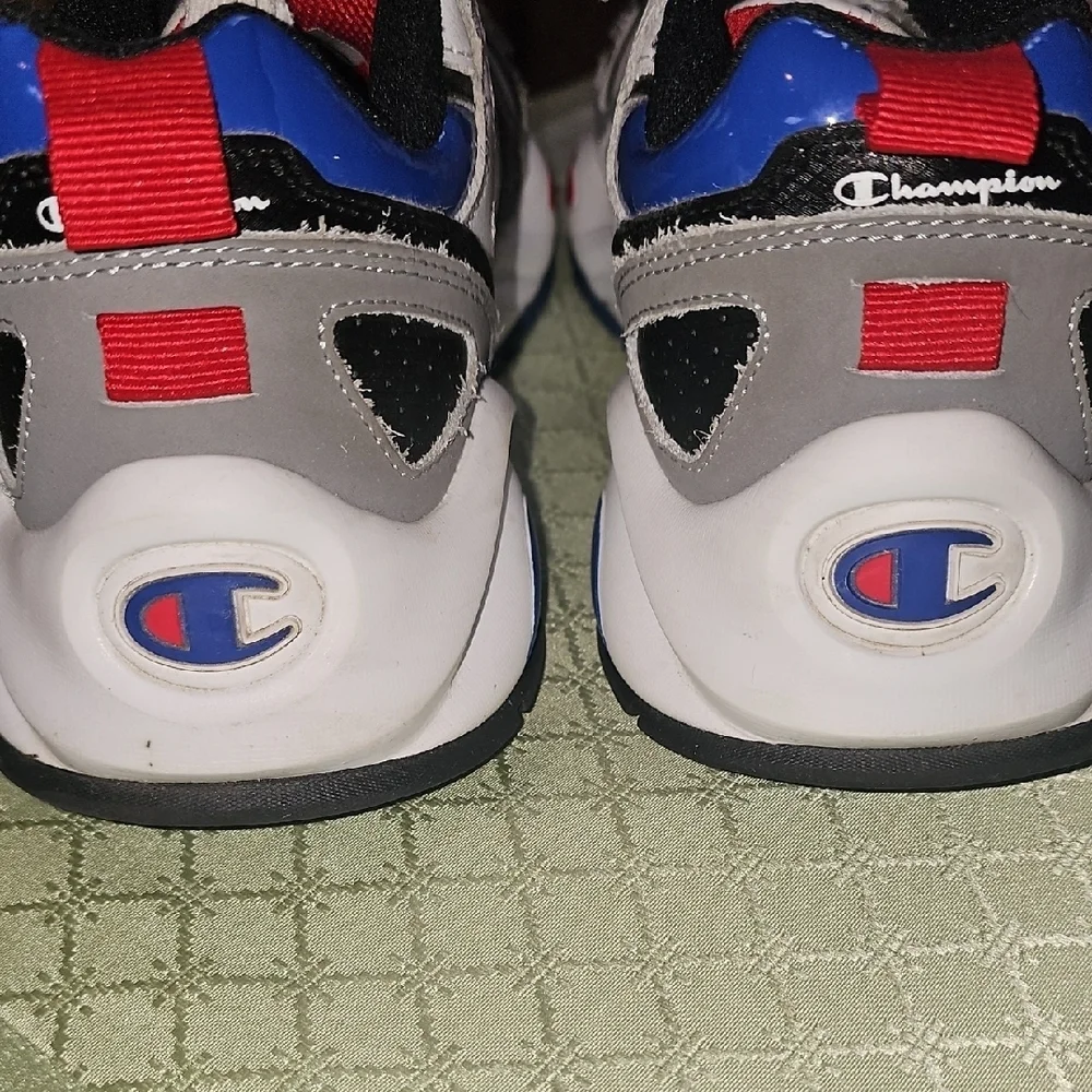 Champion Women's White, Black, and Red Logo Sneakers Size 8